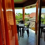 Harmonia Vendeghaz דירה Balatonalmádi
