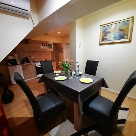 Harmonia Vendeghaz Apartment *