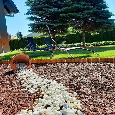 Harmonia Vendeghaz Apartment Balatonalmádi