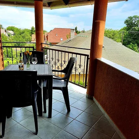 Harmonia Vendeghaz Apartment *