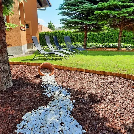 Harmonia Vendeghaz Apartment *