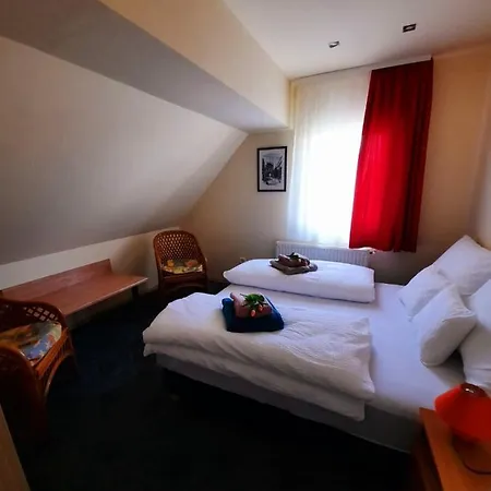 Harmonia Vendeghaz Apartment *