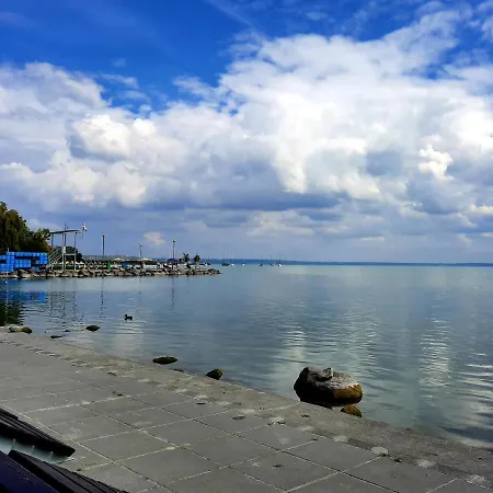 Harmonia Vendeghaz Apartment